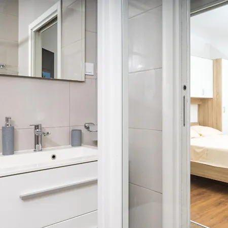 Apartment Serzane *