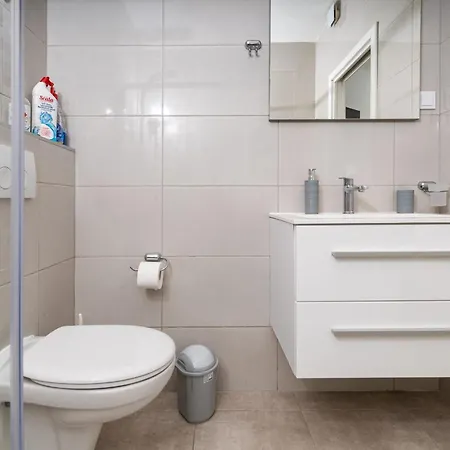 Serzane Zastražišće