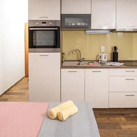 Serzane * Zastrazisce