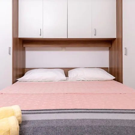 Apartment Serzane *
