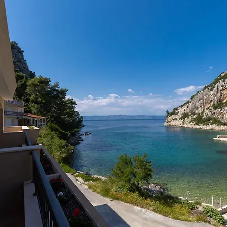 Apartment Serzane Zastrazisce