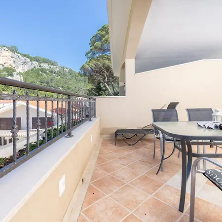 Serzane Zastražišće